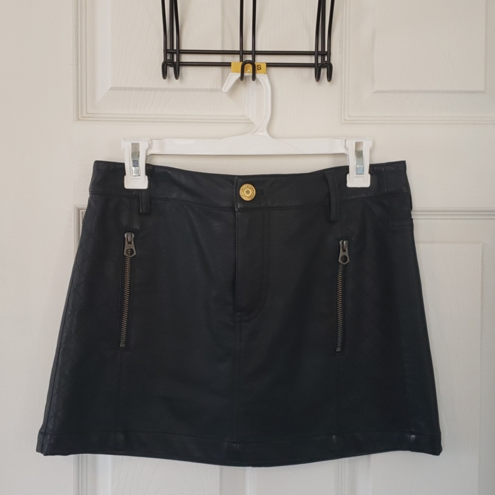 Faux leather mini skirt